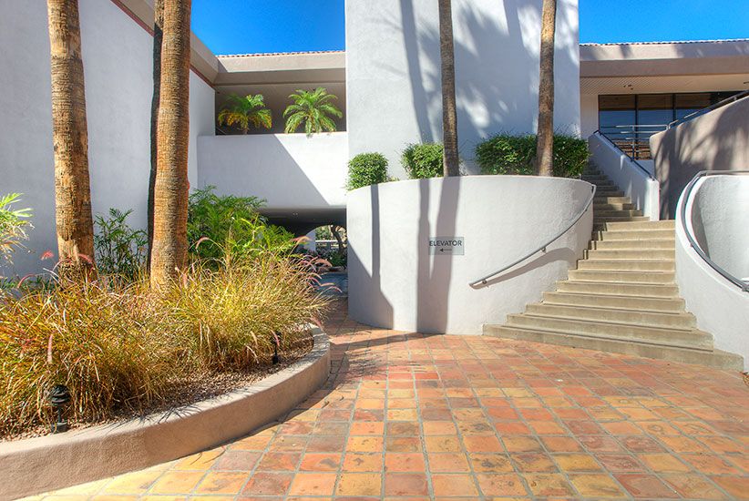 Mountain View Medical Plaza: 9700 N 91st St, Scottsdale, AZ 85258